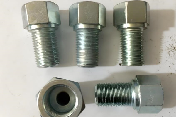 幾種經典的內六角螺栓防松設計，你用過幾種？